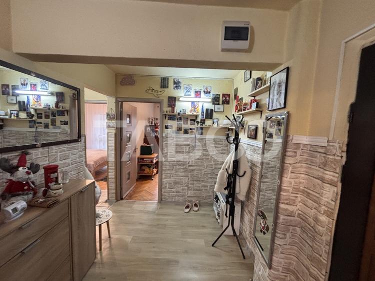 Apartament 3 camere 55 mpu decomandat etaj 2 + pivnita Valea Aurie - 8