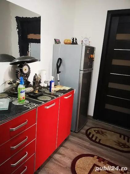 Apartament 3 camere situat la parter, intr un bloc cu 4 etaje in centrul orasului Alexandria, in spa - 3