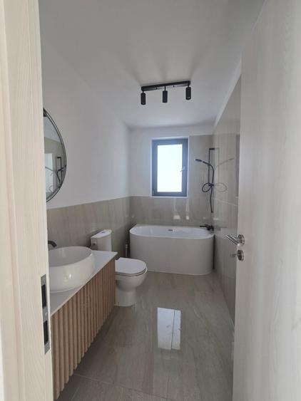 Vilă individuală P+1  5 camere 3 băi Zona Giulesti - 7