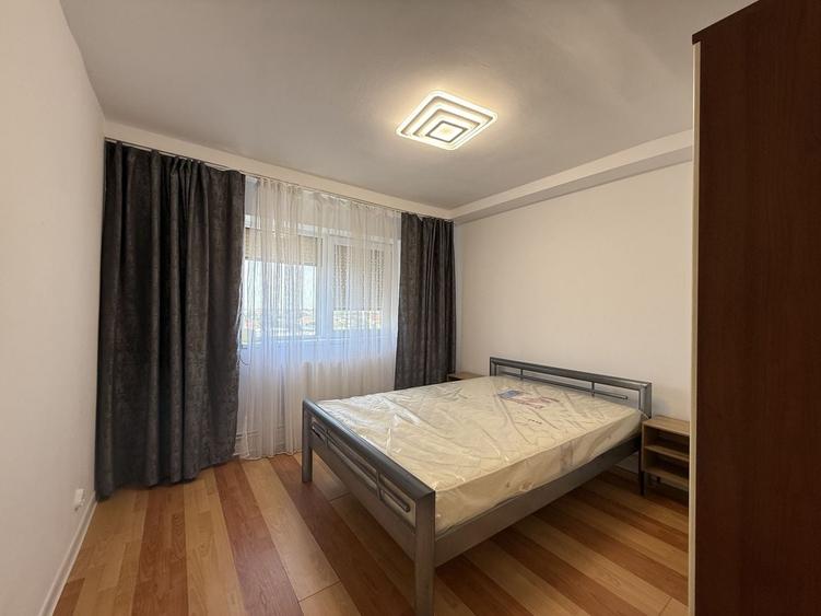 Apartament cu 3 camere decomandat, mobilat în Aradul Nou
