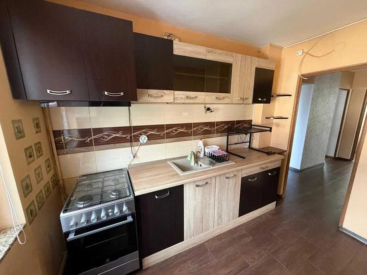 Apartament ultracentral de vanzare , 3 camere , Pitesti - 1