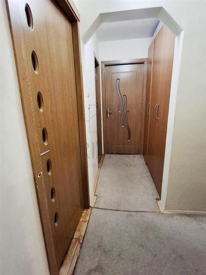 Aradului - 3 camere - decomandat - centrala proprie - ZONA EXCELENTA - 6