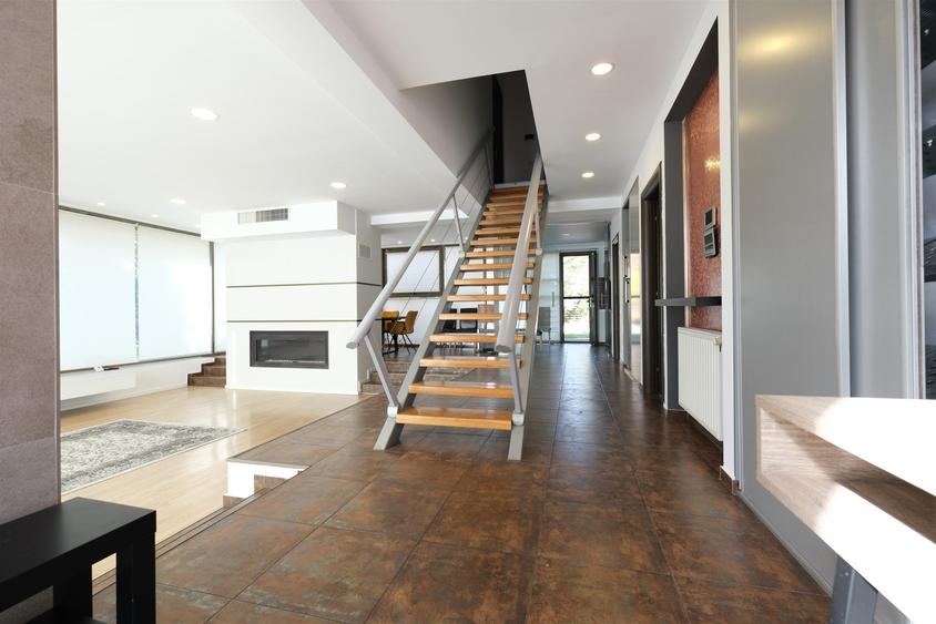 OTOPENI, Vila exclusivista P+E - 6 camere, 4 bai  cu piscina - 3