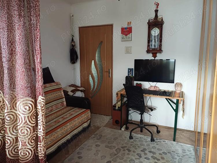 Vand apartament 3 camere Caracal-central - 6