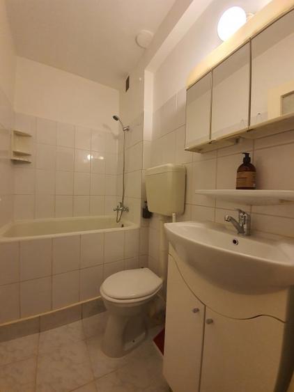 Titan - metrou 5 min , garsoniera moderna, mobilata, utilata, canapea extensibil - 12