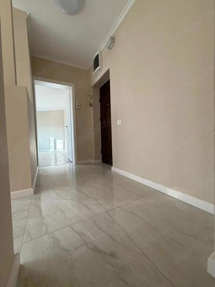 Metrou Aparatorii Patrie 3 cam bloc 1985 et 2 - 10