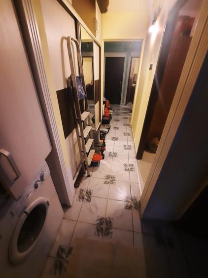 Apartament cu 3 camere decomandat, zona Baza 3 - 6