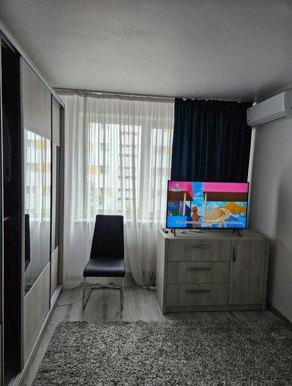 Inchiriez apartament cu 3 camere - 4