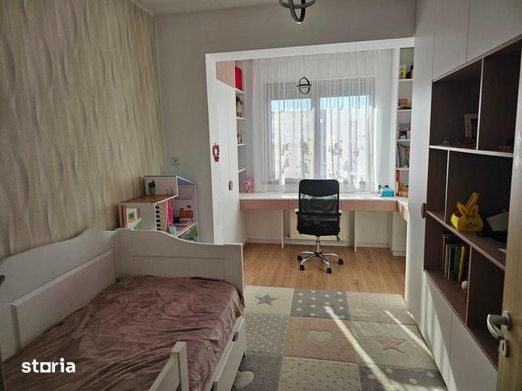 Vand apartament 4 camere in Prelungirea Ghencea, Cartierul Latin - 1