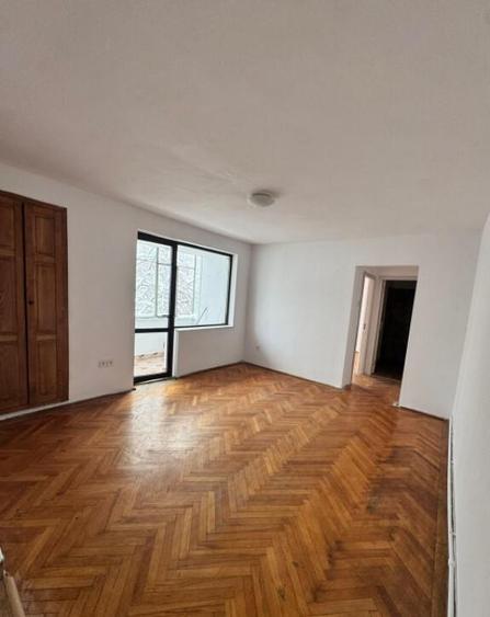 Apartament 2 camere, 55 mp , zona centrala etaj 2 - 2
