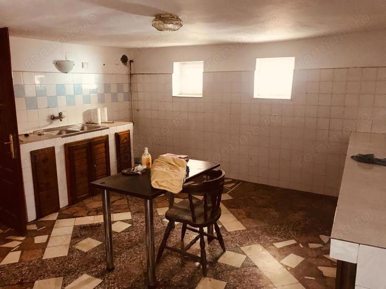 Proprietar Inchiriez casa pentru birouri, muncitori, sau locuit in zona Badea Cartan - 4