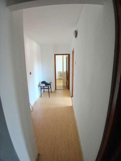 Apartament 4 camere 95MP - etaj 1/8 + garaj - 4
