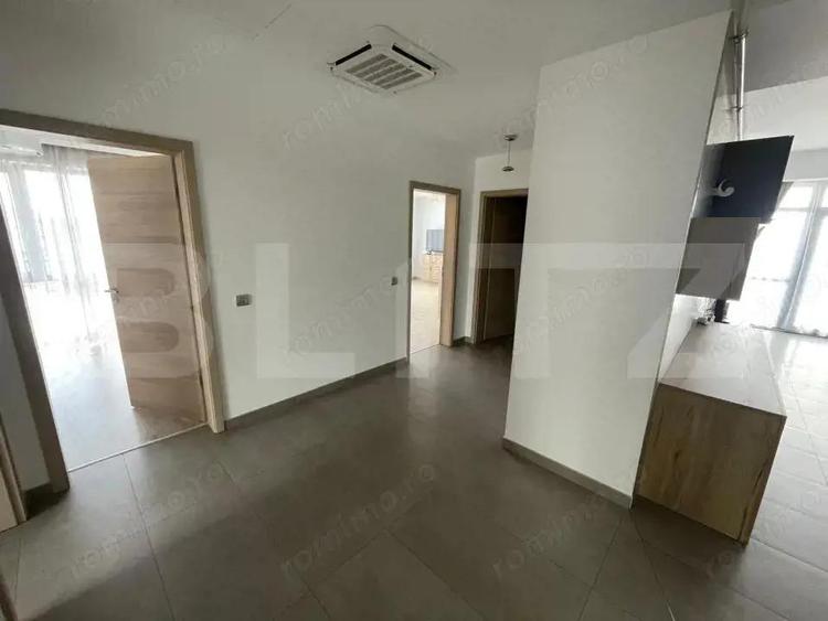 Penthouse cu 4 camere 120 mp si terasa 55 mp, zona centrala - 1