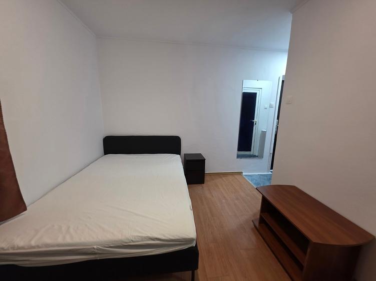 Decebal, Rond Alba Iulia, pe Moise Nicoara, renovata, mobilata si utilata - 1