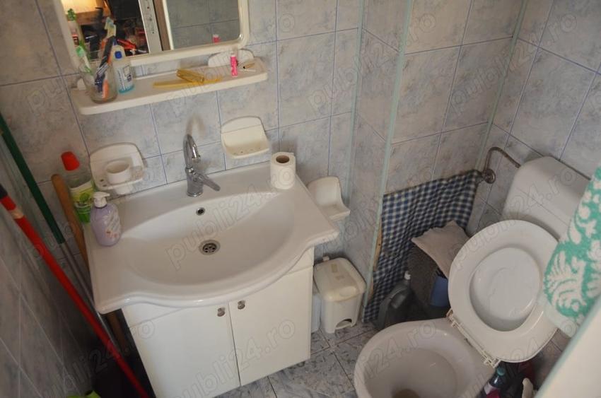 Vila de vacanta cu 7 camere situata in Busteni,semicentral. - 8