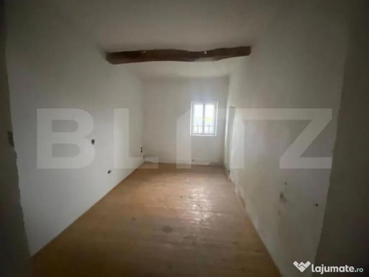 Casa individuala renovabila, 7 camere, 219mp utili, 647mp te - 3