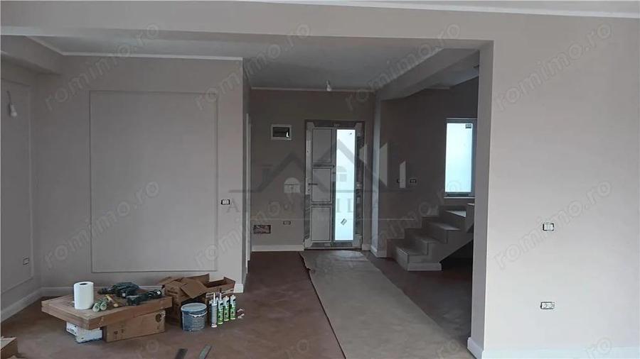 Valea Lupului, case insiruite P+Et. su=101mp. teren 160mp. (250mp) - 6