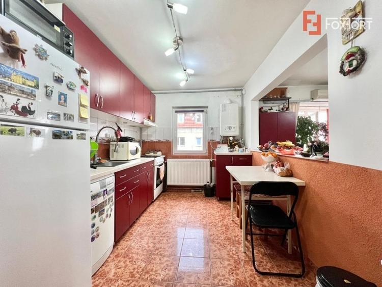 Apartament 2 camere de vanzare, zona Buziasului - 8