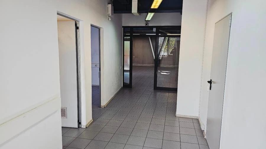 Spatiu versatil birouri/clinica/showroom | 527 mp | metrou 5’ - 3