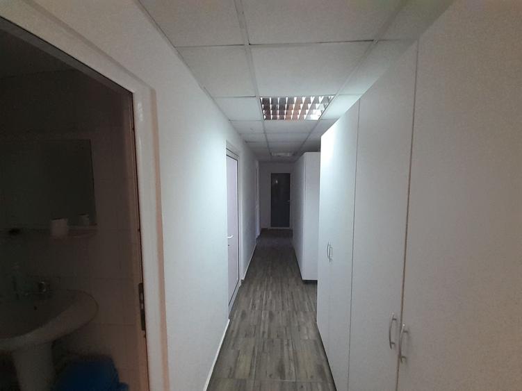 Zona Nicolae Grigorescu - spatiu birouri, 7 camere si 2 grupuri sanitare - 9