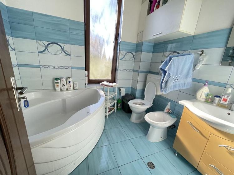 Casa spațioasă  P+1E,526 mp teren-strada liniștită. - 19