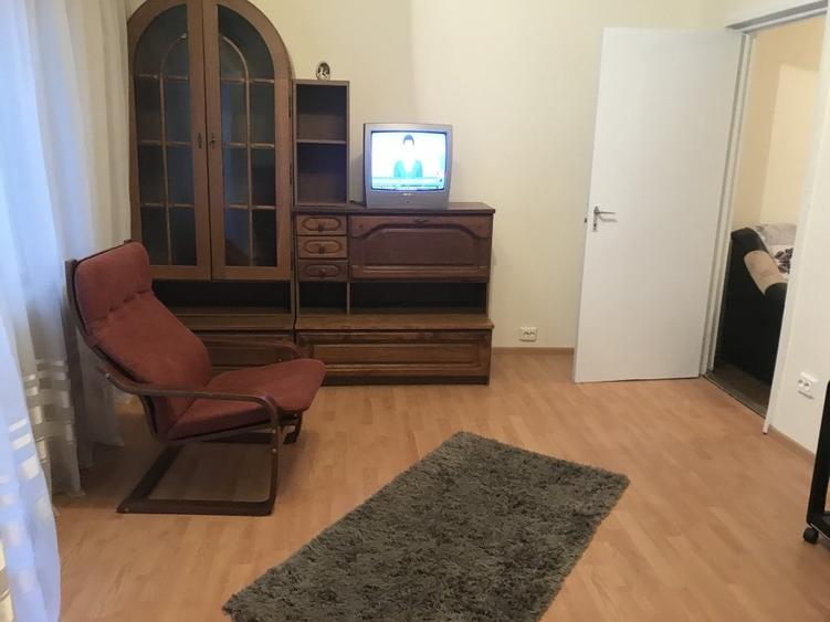 Garsonieră decomandată în Soarelui