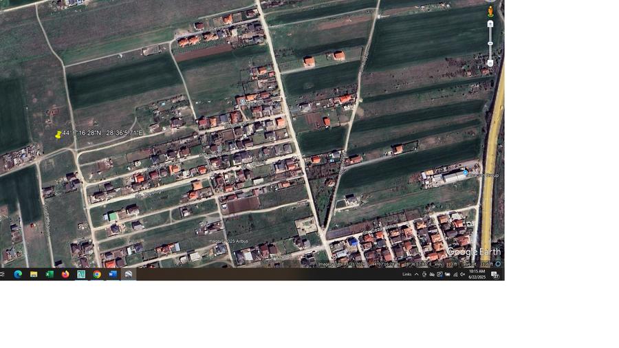 Teren Construcții intravilan de 400 mp, în Lazu