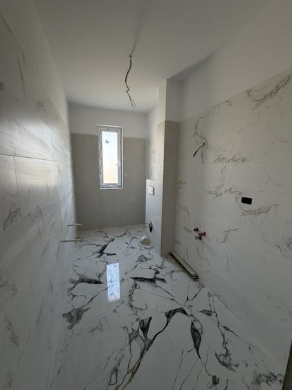 Apartament cu 2 camere semidecomandat în Giroc