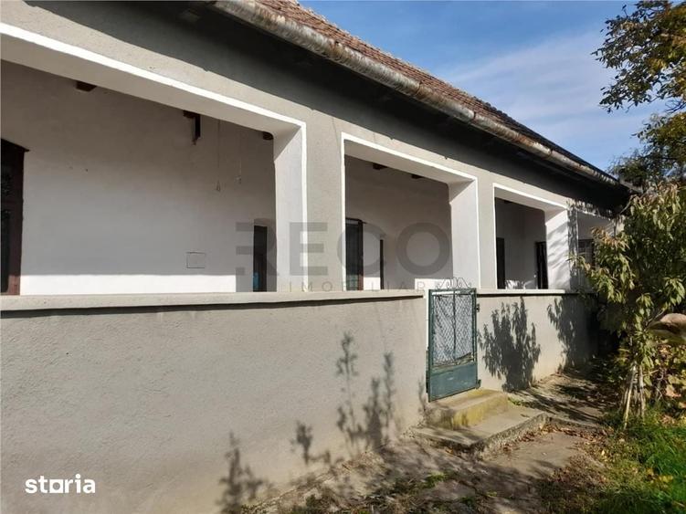 Casă cu 2 camere cu Teren 4960 Mp în Abram