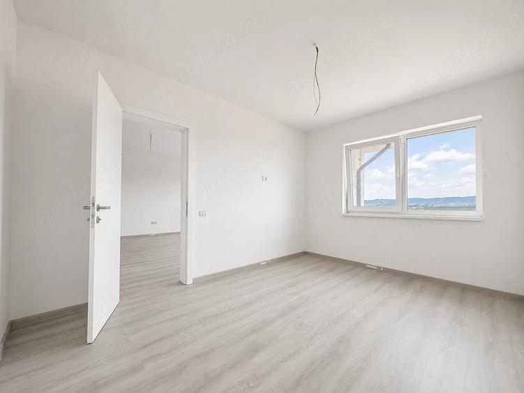 Apartament cu 2 camere semidecomandat în Sânpetru