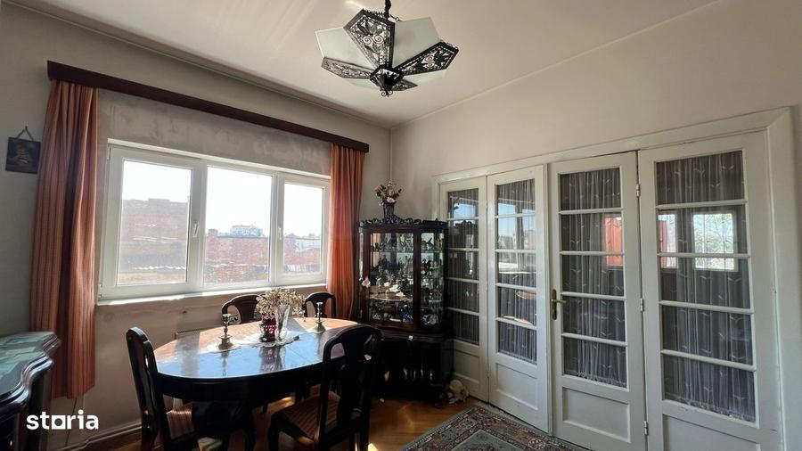 Apartament cu 3 camere, mobilat în Gara de Nord