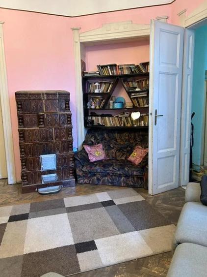 Apartament cu 5 camere decomandat în Decebal