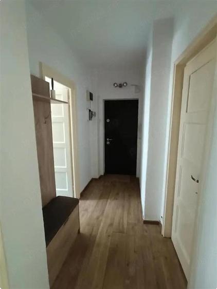 Apartament cu 2 camere semidecomandat, mobilat în Magheru