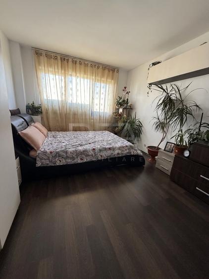 Apartament cu 3 camere decomandat, mobilat în Drumul Taberei