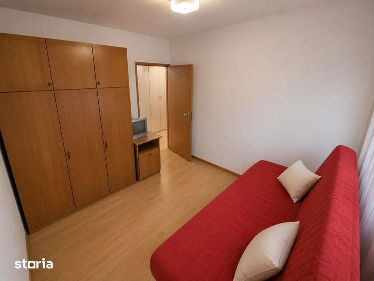 Apartament cu 3 camere decomandat în Vitan