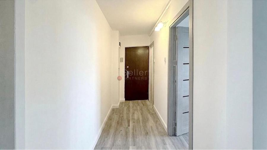 Apartament cu 2 camere decomandat, mobilat în Tractorul