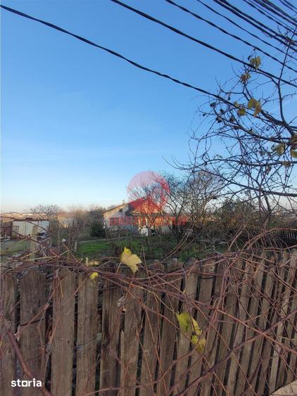 Casă cu 4 camere cu Teren 2500 Mp în Agigea