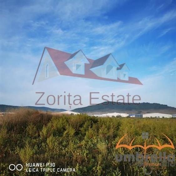 Teren agricol intravilan de 23600 mp, în Nord-Vest