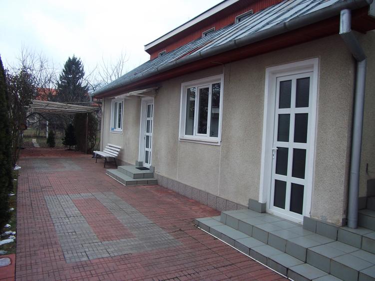 Vand casa in Deva, zona ultracentrala, constructie realizata in anul 2000 - 6