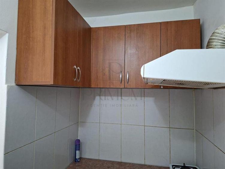 Garsonieră decomandată, mobilată în Iosefin
