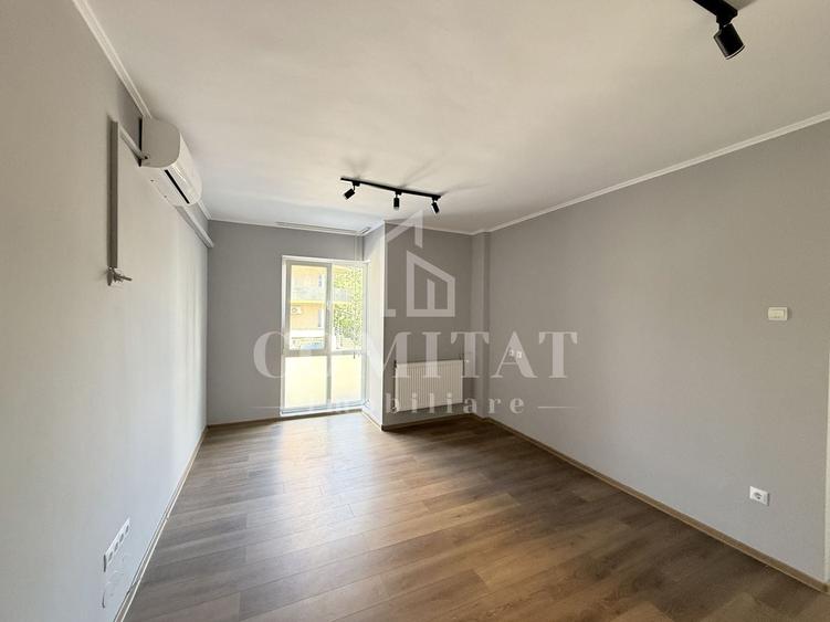 Birou, de 42.689998626709 mp, în Zorilor