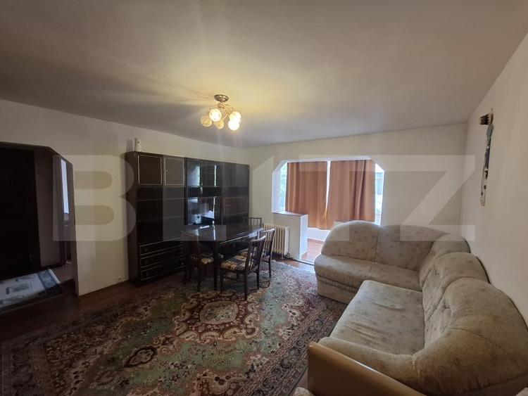 Apartament cu 2 camere semidecomandat, mobilat în Micro 16