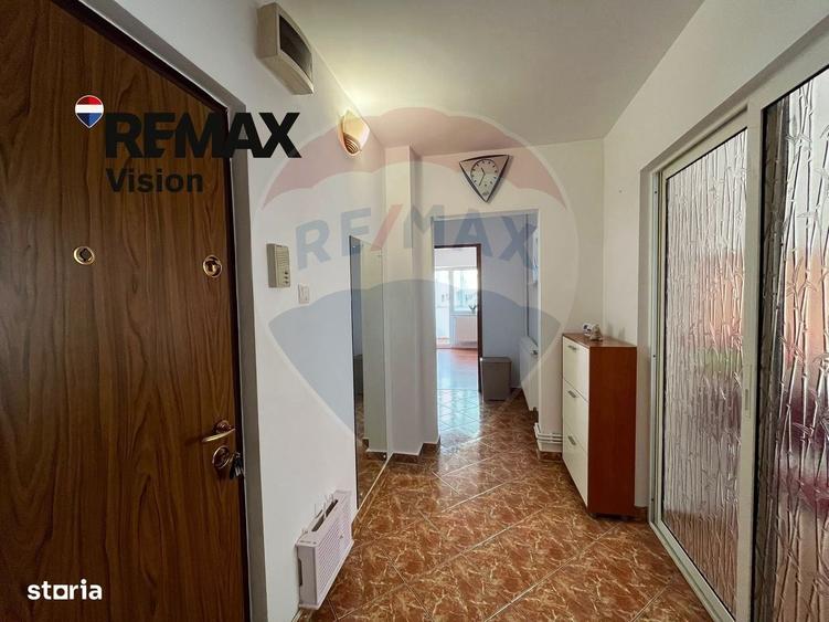 Apartament cu 2 camere decomandat în Calea București
