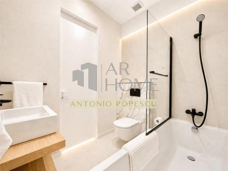 Apartament cu 3 camere decomandat în Ultracentral