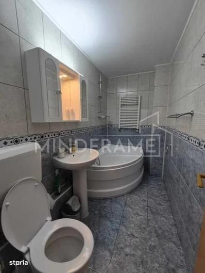 Apartament cu 3 camere în Eroii Revoluției