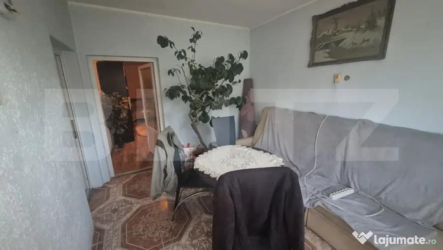 Casă cu 5 camere cu Teren 364 Mp în 14 Mai