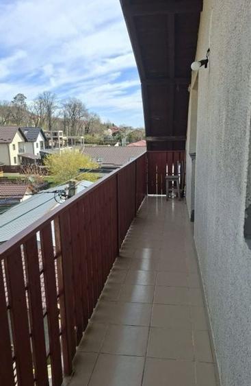 Apartament cu 3 camere decomandat în Ștefănești