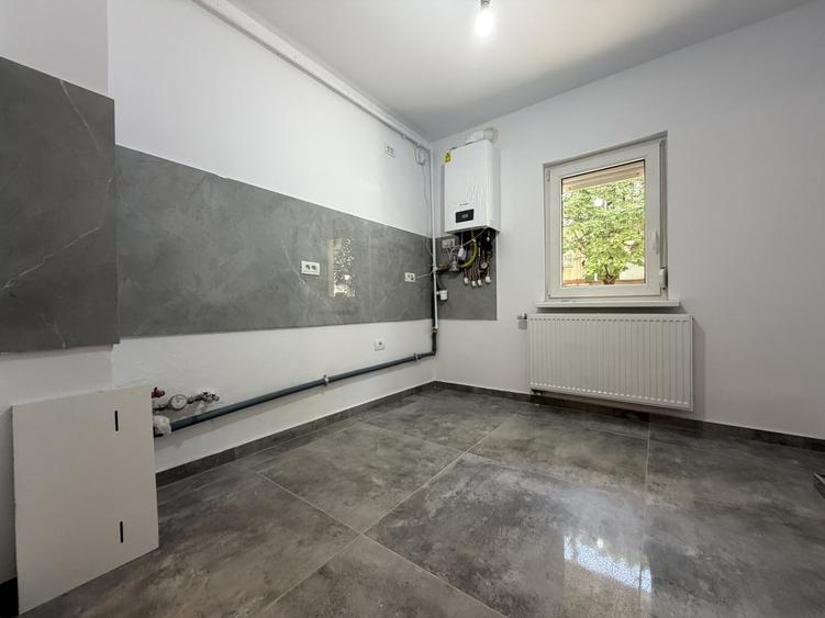 Apartament cu 2 camere decomandat în Soarelui