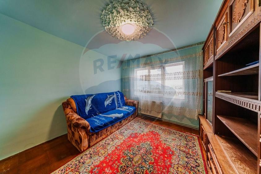 Apartament cu 3 camere decomandat, mobilat în Aurel Vlaicu