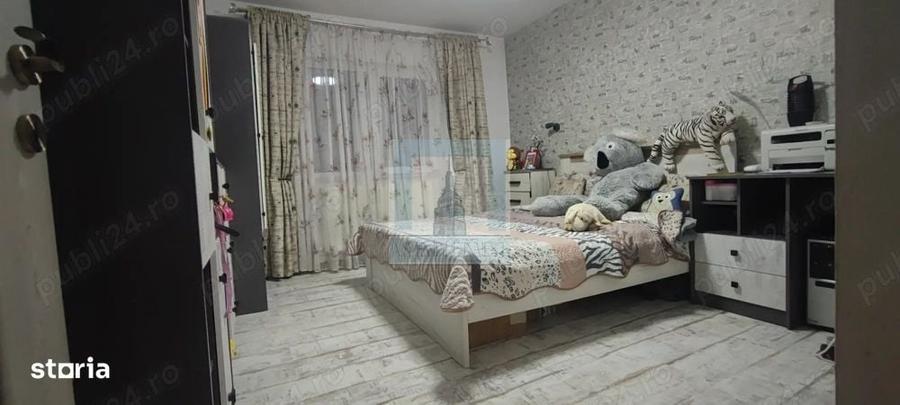 Apartament cu 3 camere decomandat în Uzina 2
